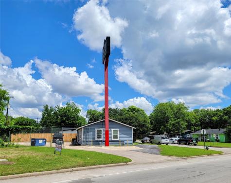 1913 Hemlock Drive Haltom City TX 76117