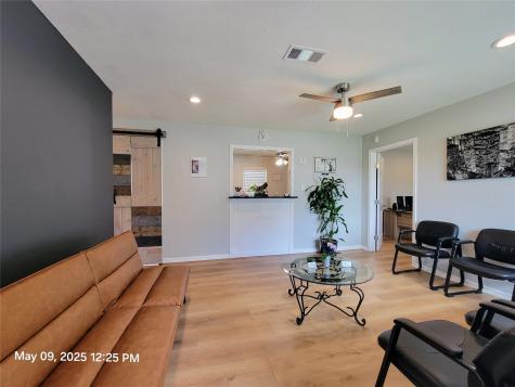1913 Hemlock Drive Haltom City TX 76117