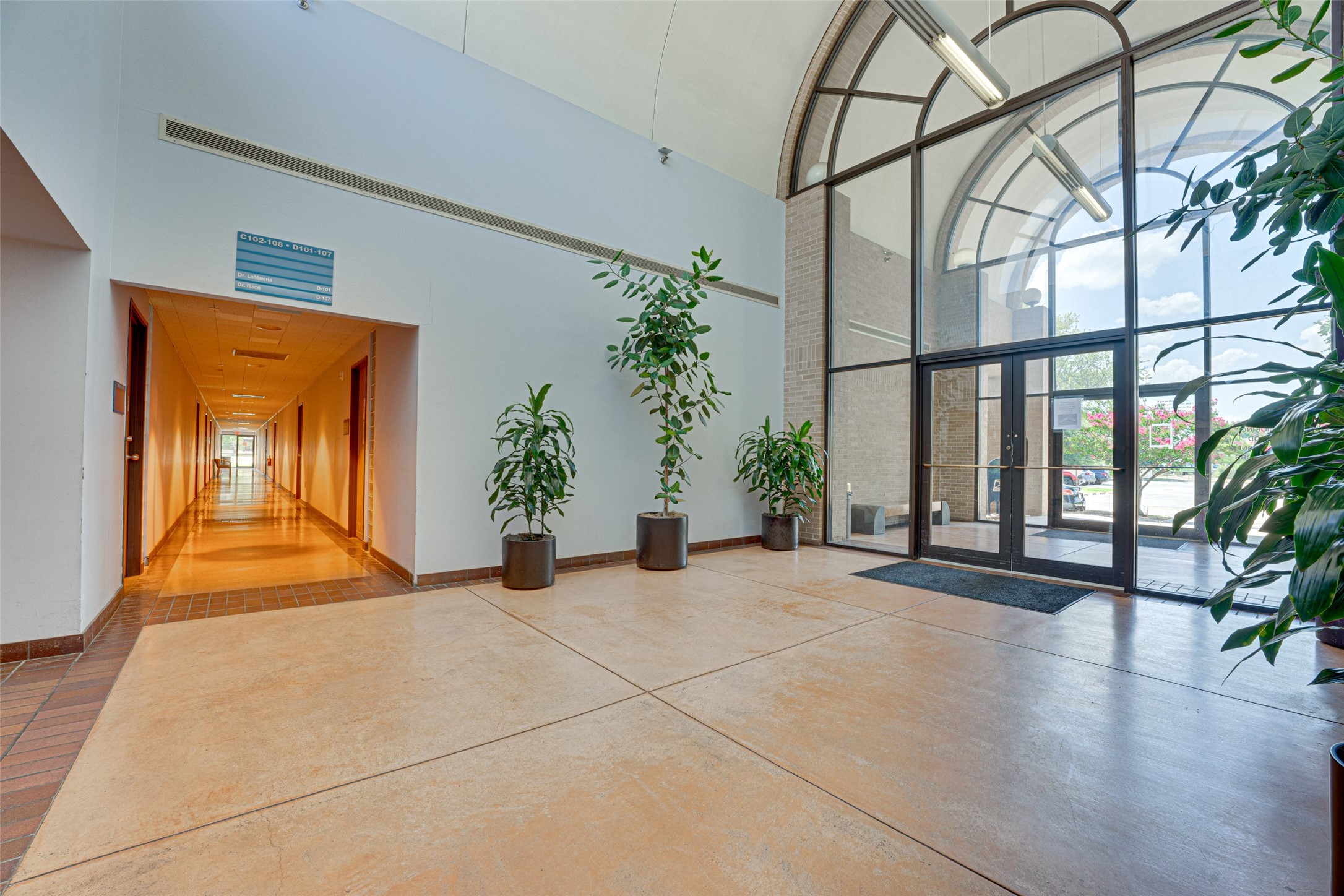 2909 S Hampton Dallas TX 75224