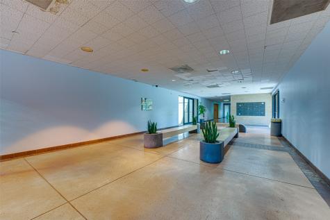 2909 S Hampton Dallas TX 75224