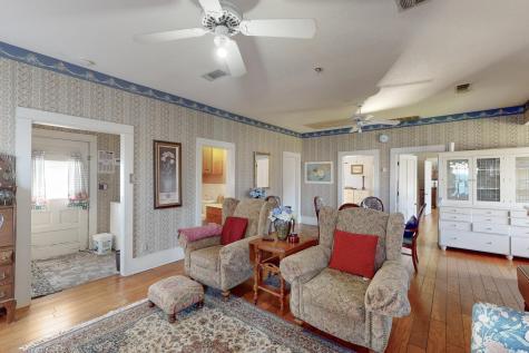609 E 16th Street Plano TX 75074