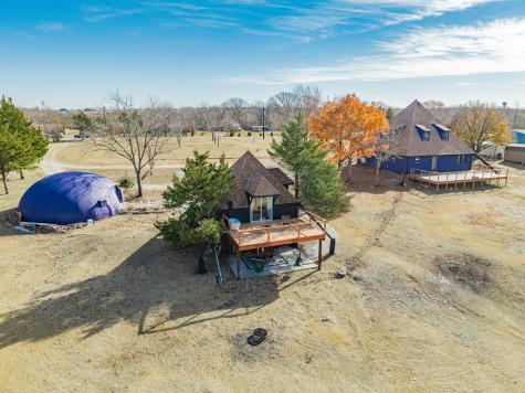 691 Bear Road Van Alstyne TX 75495