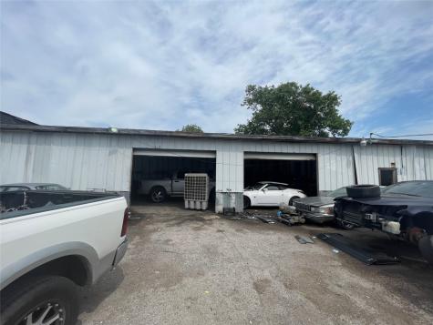 1006 W 6th Street Irving TX 75060