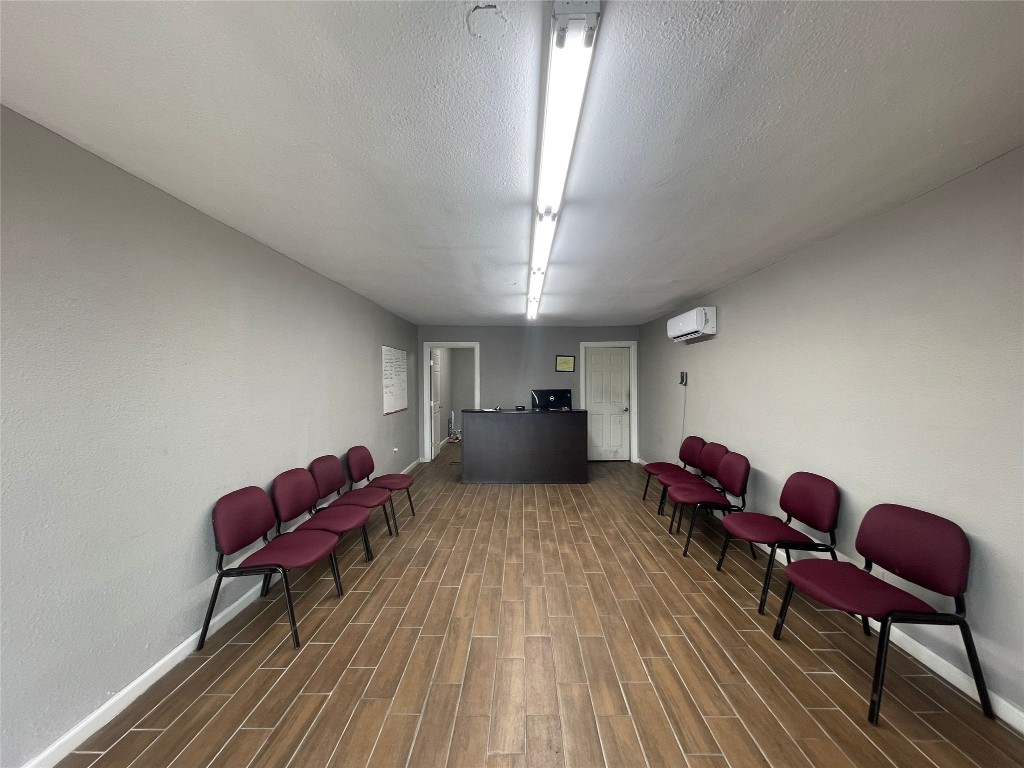 1006 W 6th Street Irving TX 75060