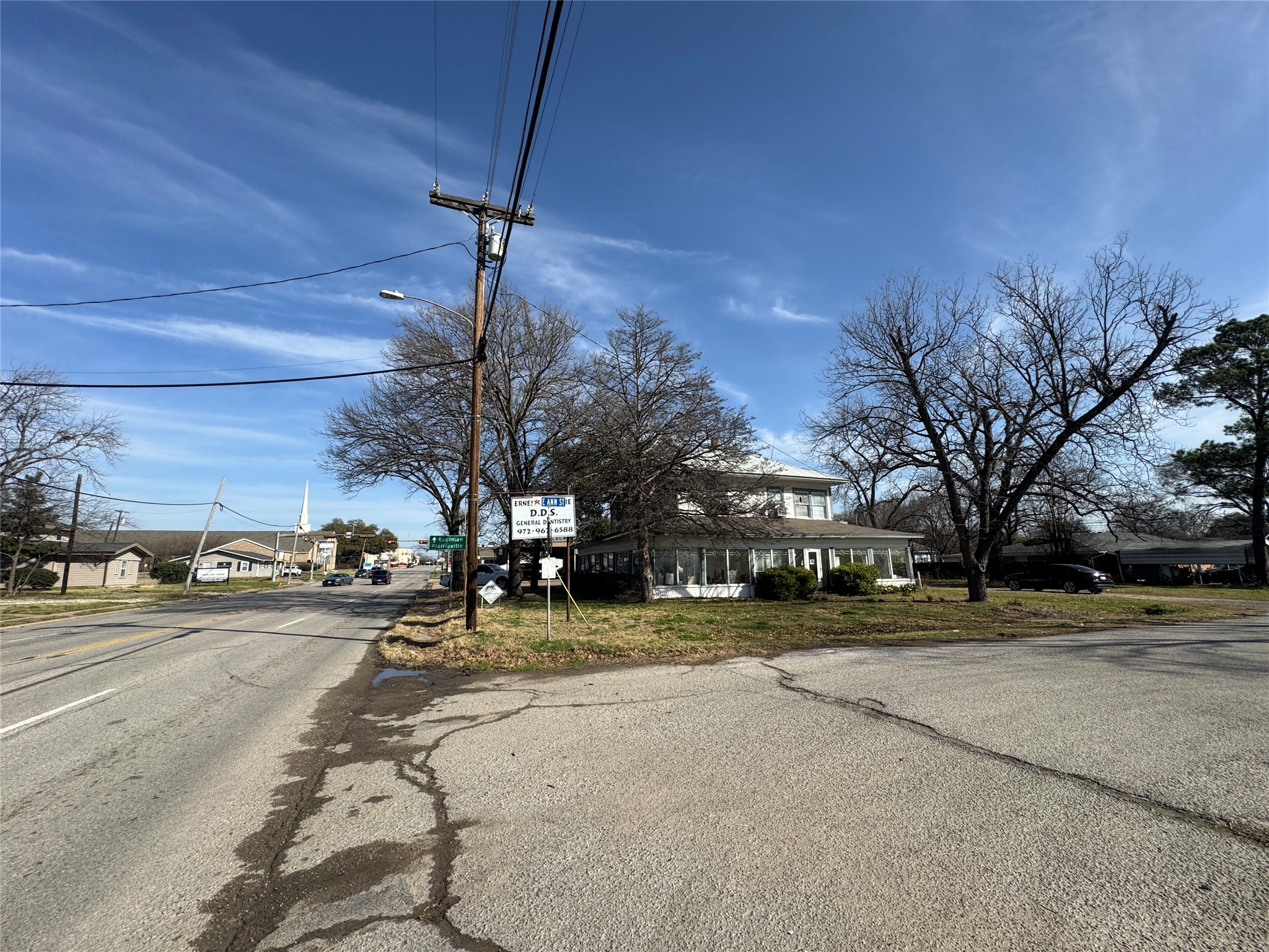 505 S Washington Street Kaufman TX 75142