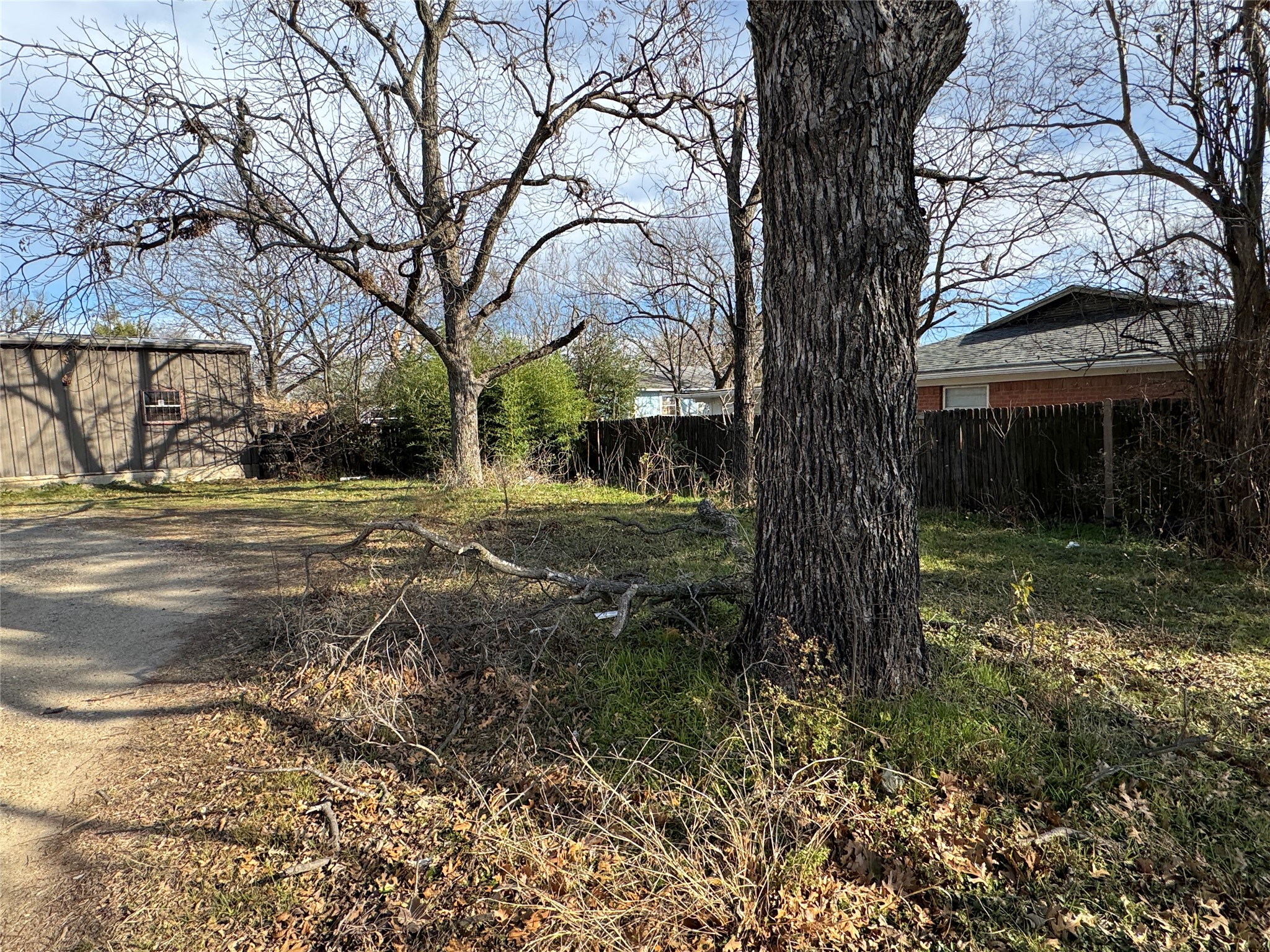 505 S Washington Street Kaufman TX 75142