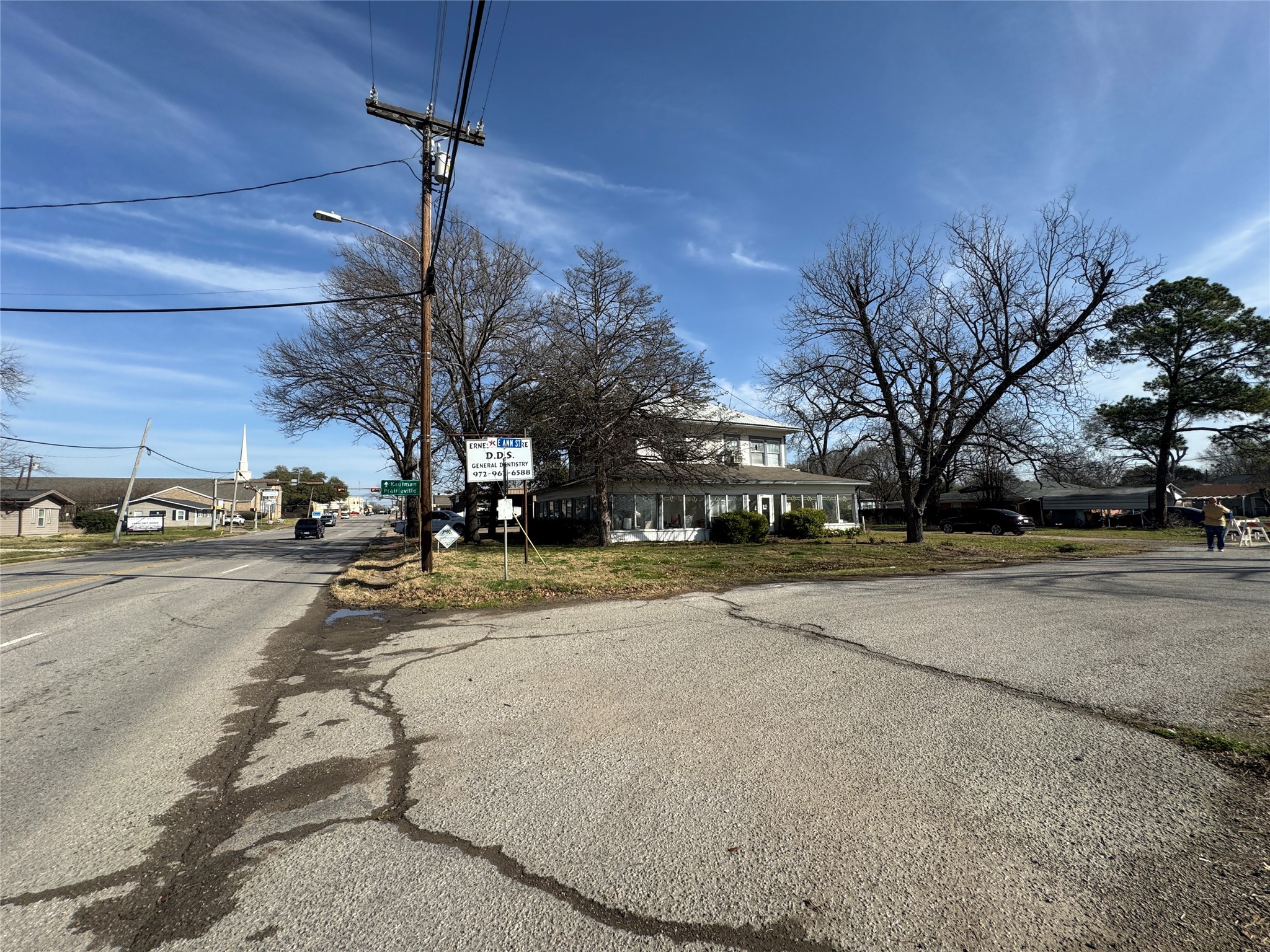 505 S Washington Street Kaufman TX 75142