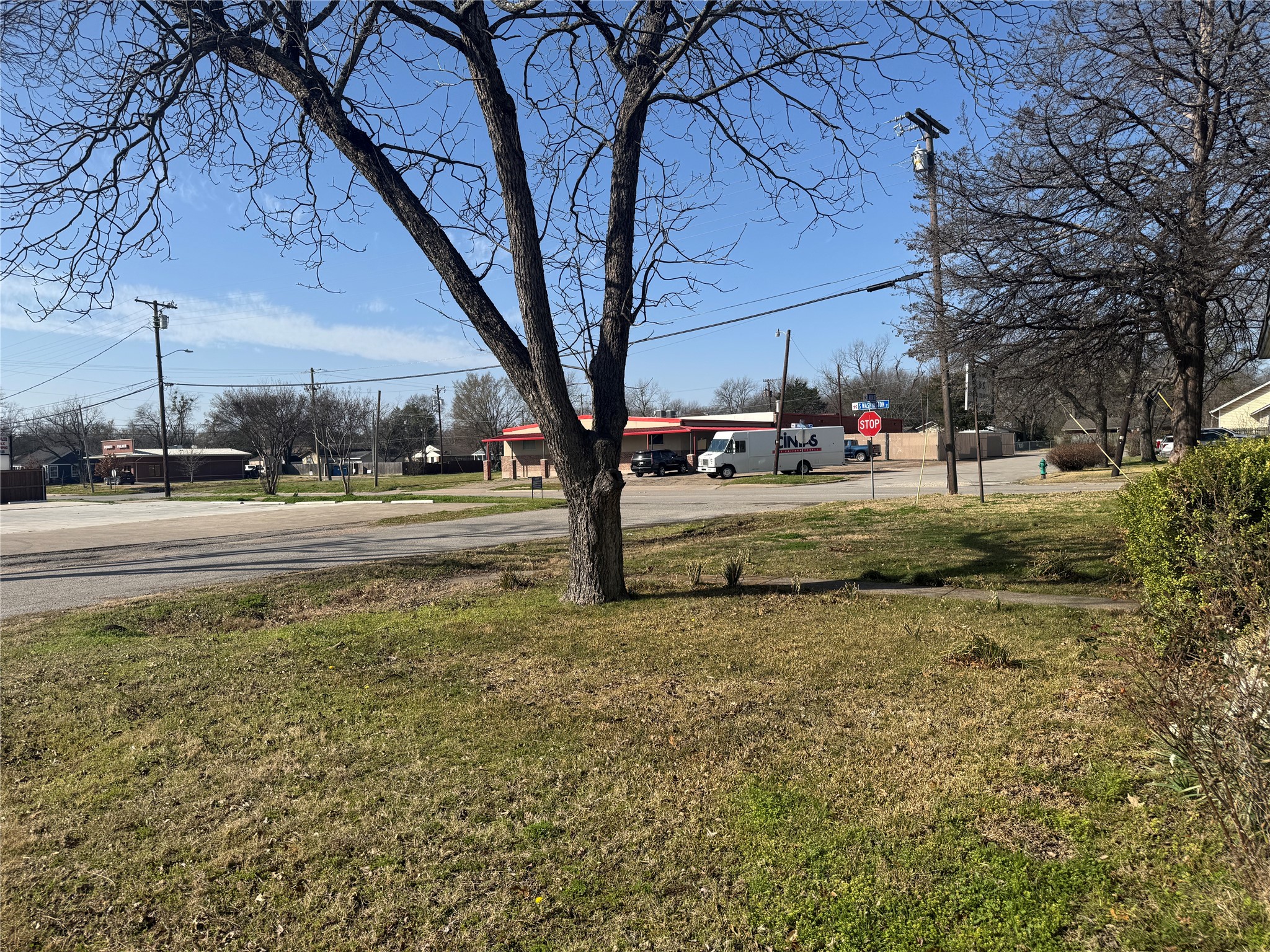 505 S Washington Street Kaufman TX 75142
