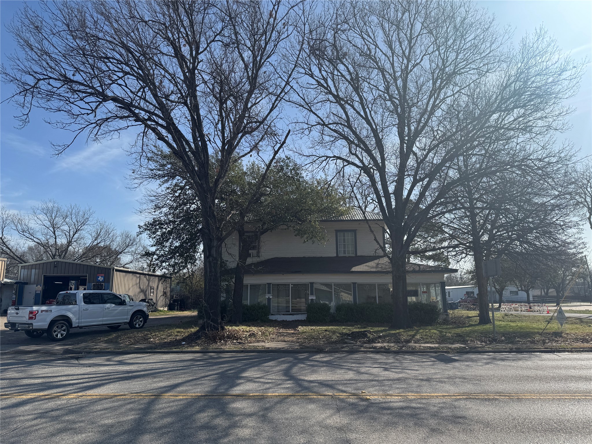 505 S Washington Street Kaufman TX 75142