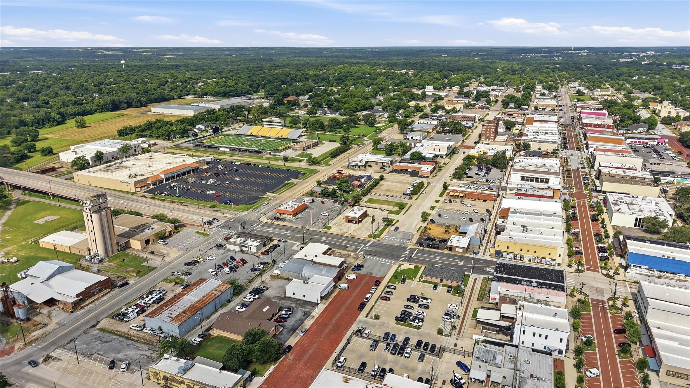118 W Chestnut Street Denison TX 75021