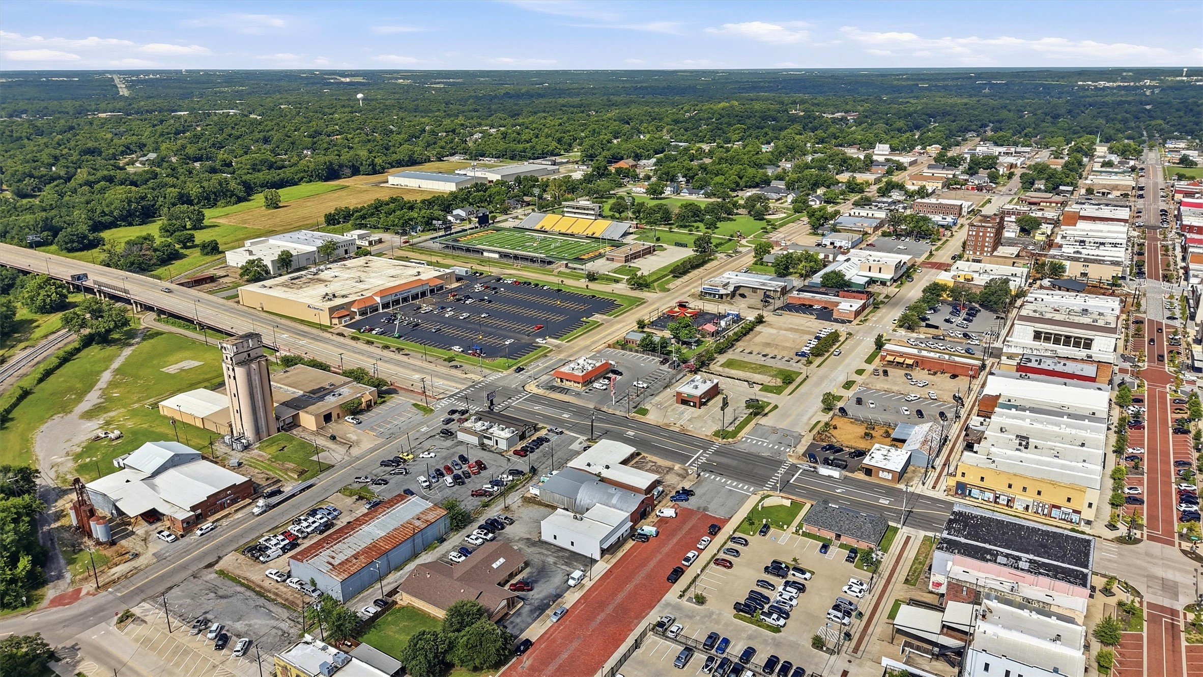 118 W Chestnut Street Denison TX 75021