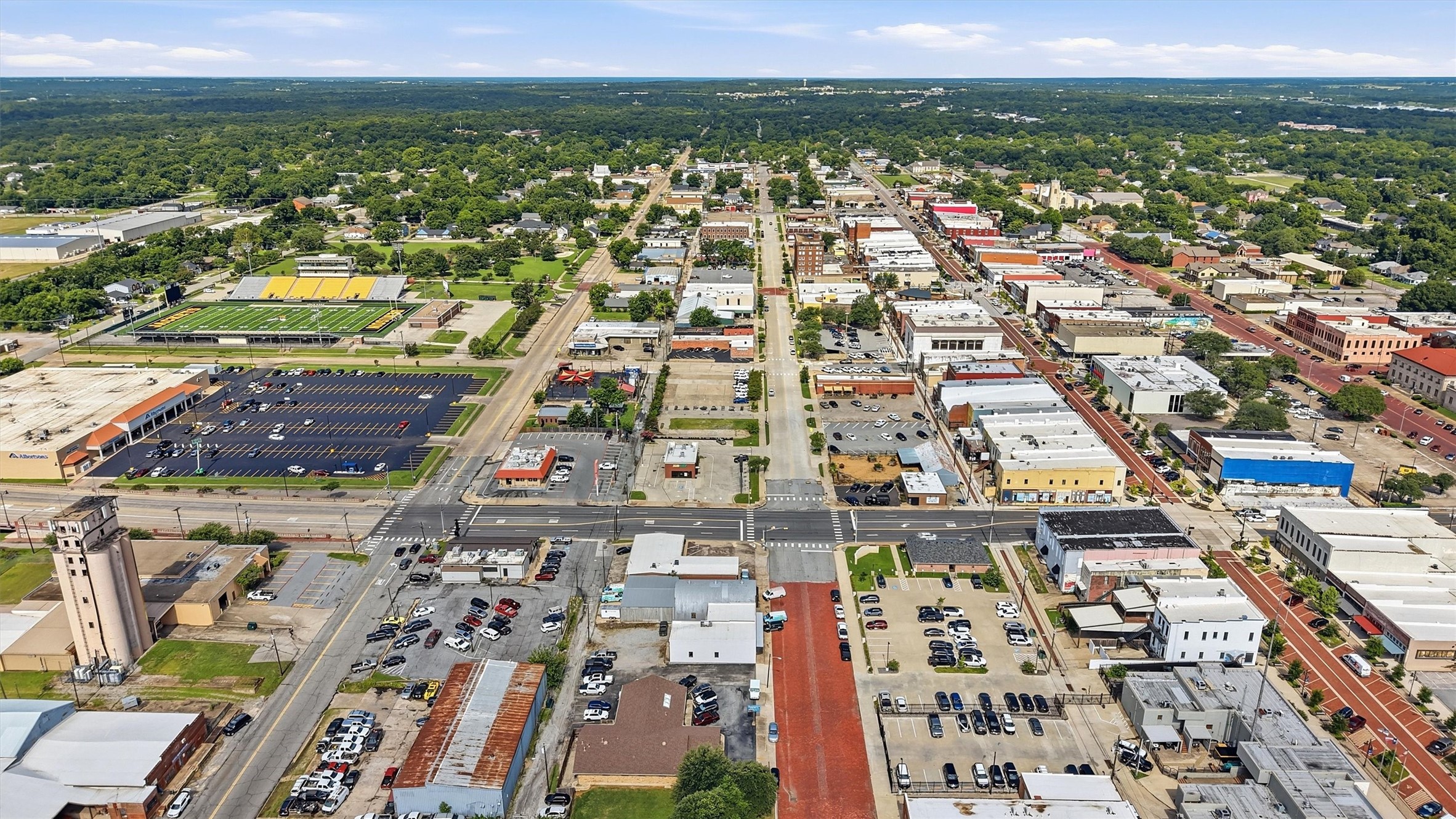 118 W Chestnut Street Denison TX 75021