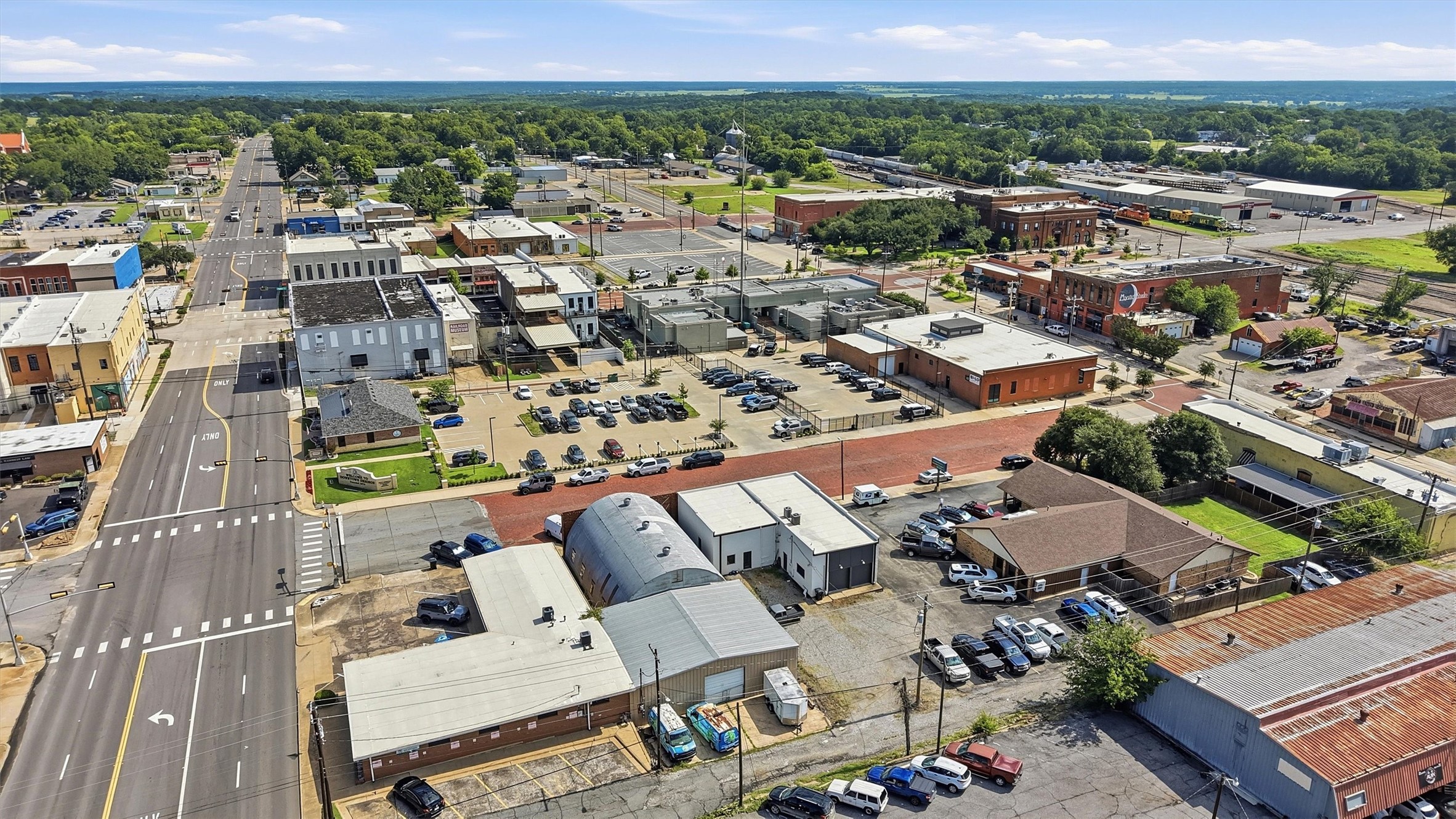 118 W Chestnut Street Denison TX 75021