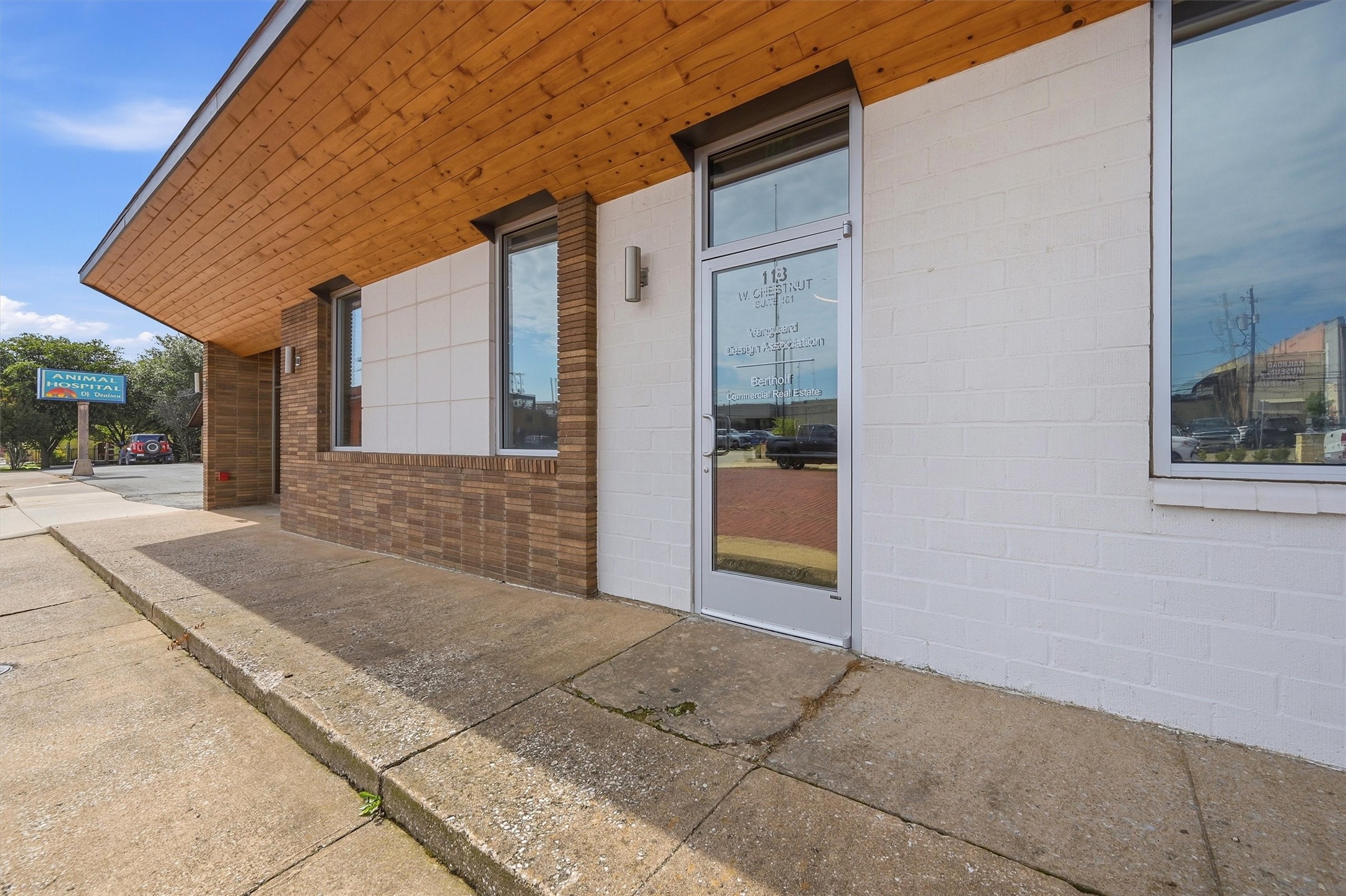 118 W Chestnut Street Denison TX 75021