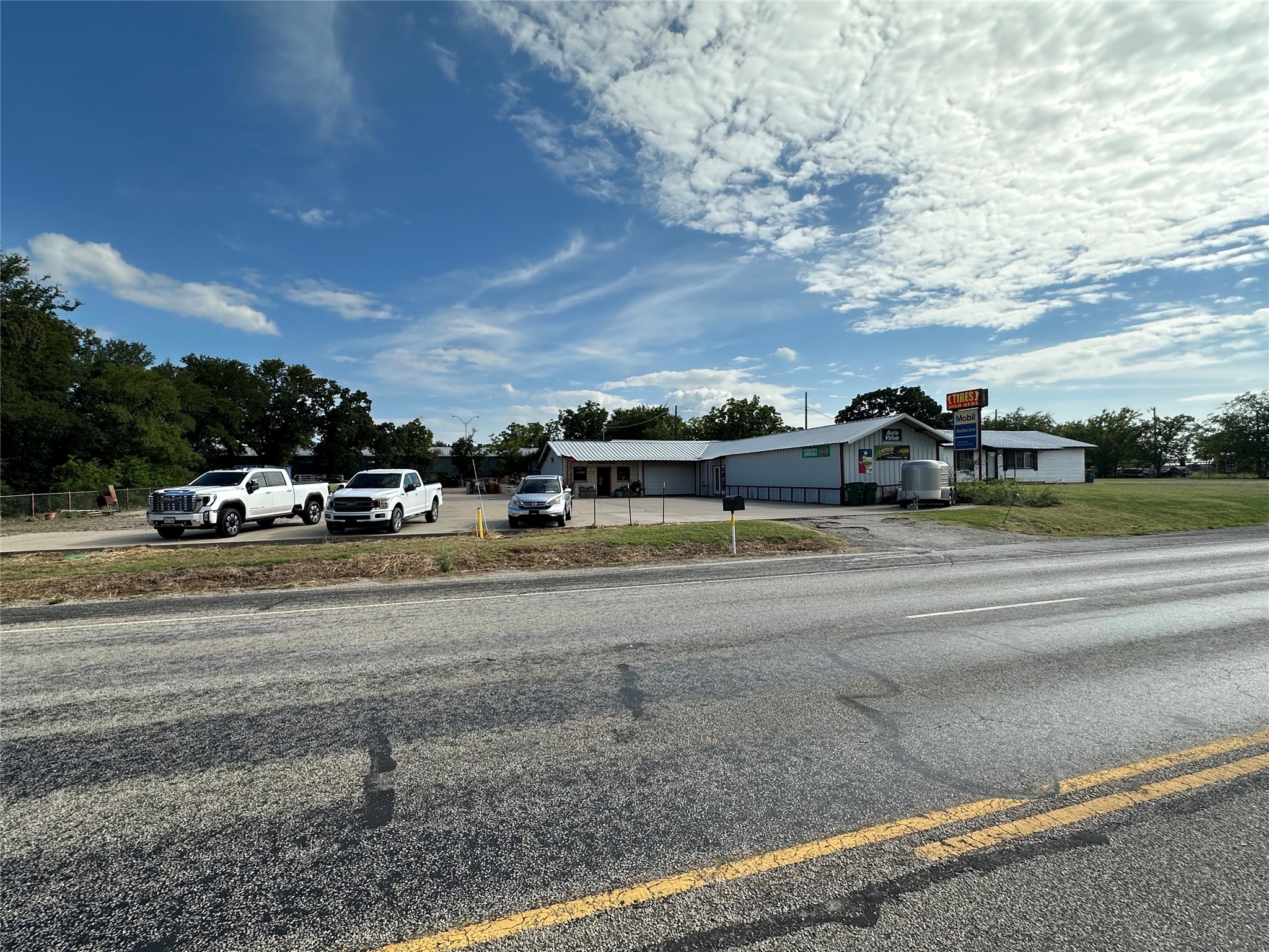 1465 N Main Street Jacksboro TX 76458