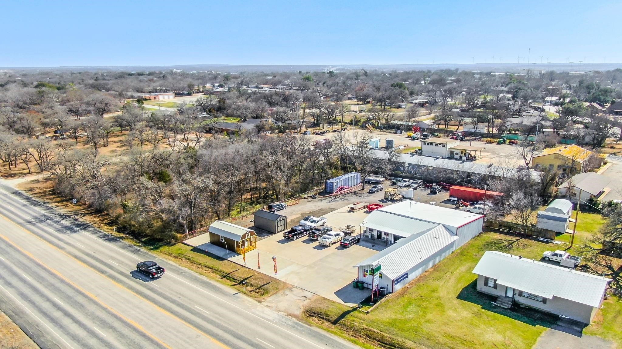 1465 N Main Street Jacksboro TX 76458