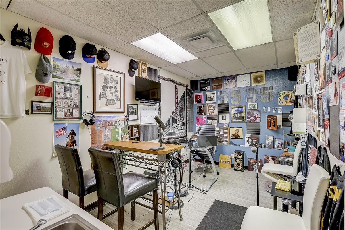 3535 Marvin D Love Dallas TX 75224