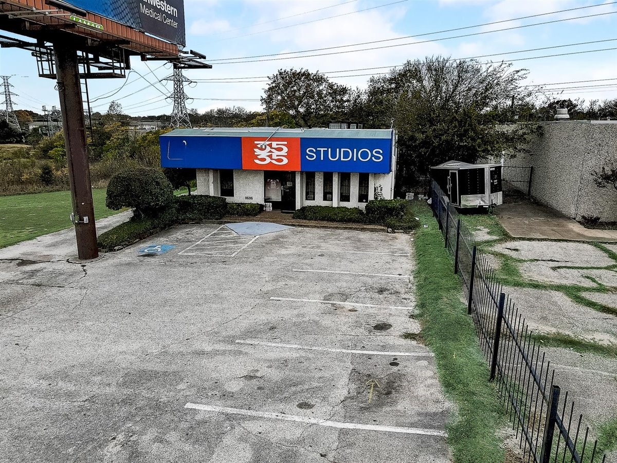 3535 Marvin D Love Dallas TX 75224