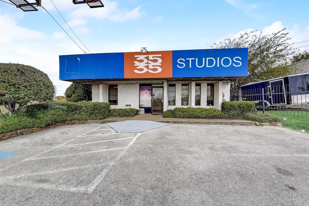 3535 Marvin D Love Dallas TX 75224