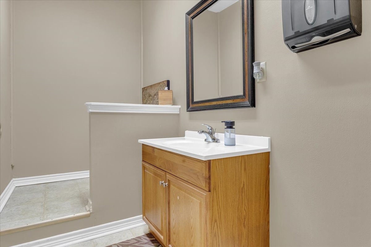 109-111 N Travis Street Sherman TX 75090