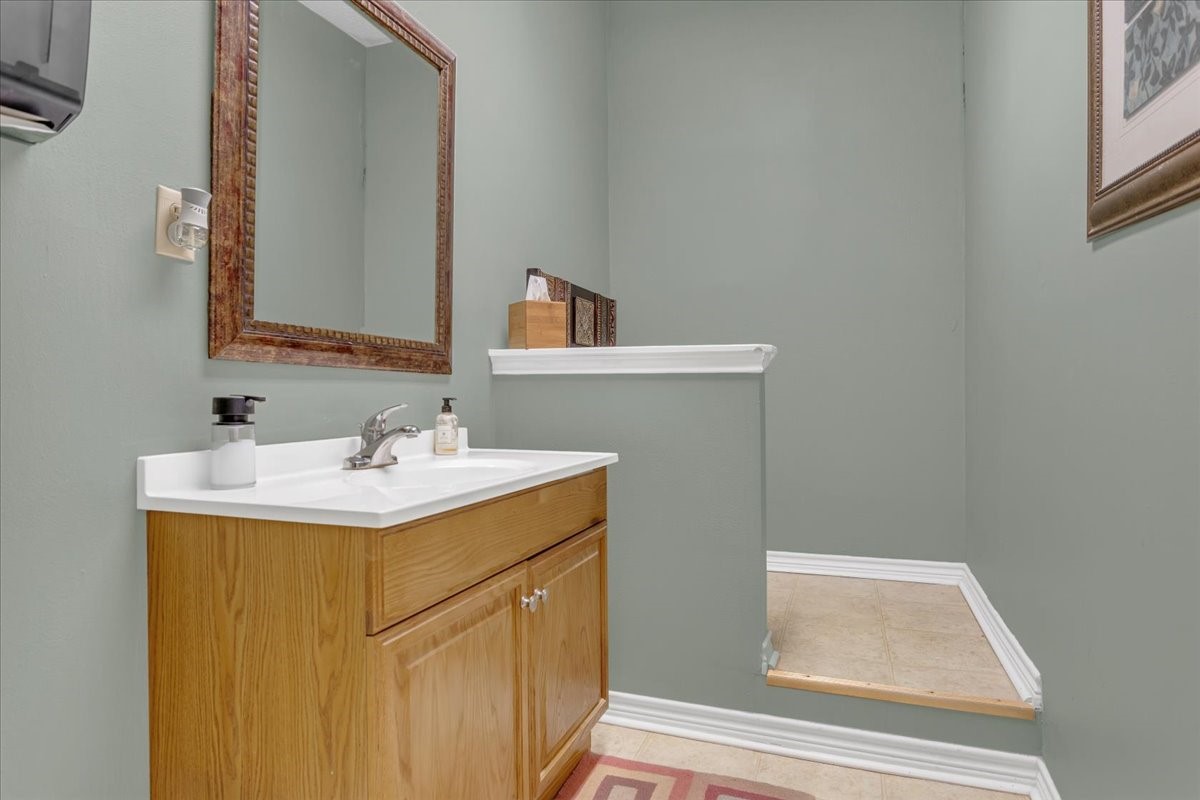 109-111 N Travis Street Sherman TX 75090