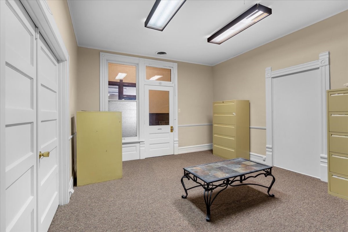 109-111 N Travis Street Sherman TX 75090