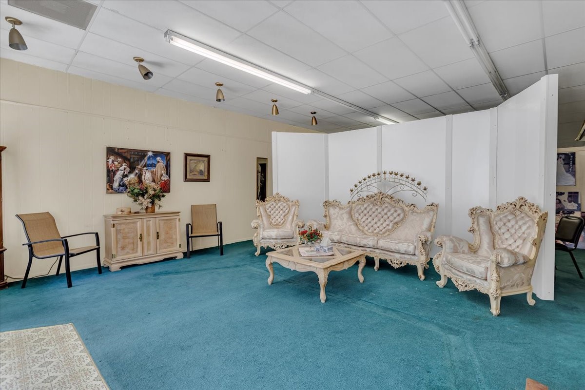 109-111 N Travis Street Sherman TX 75090