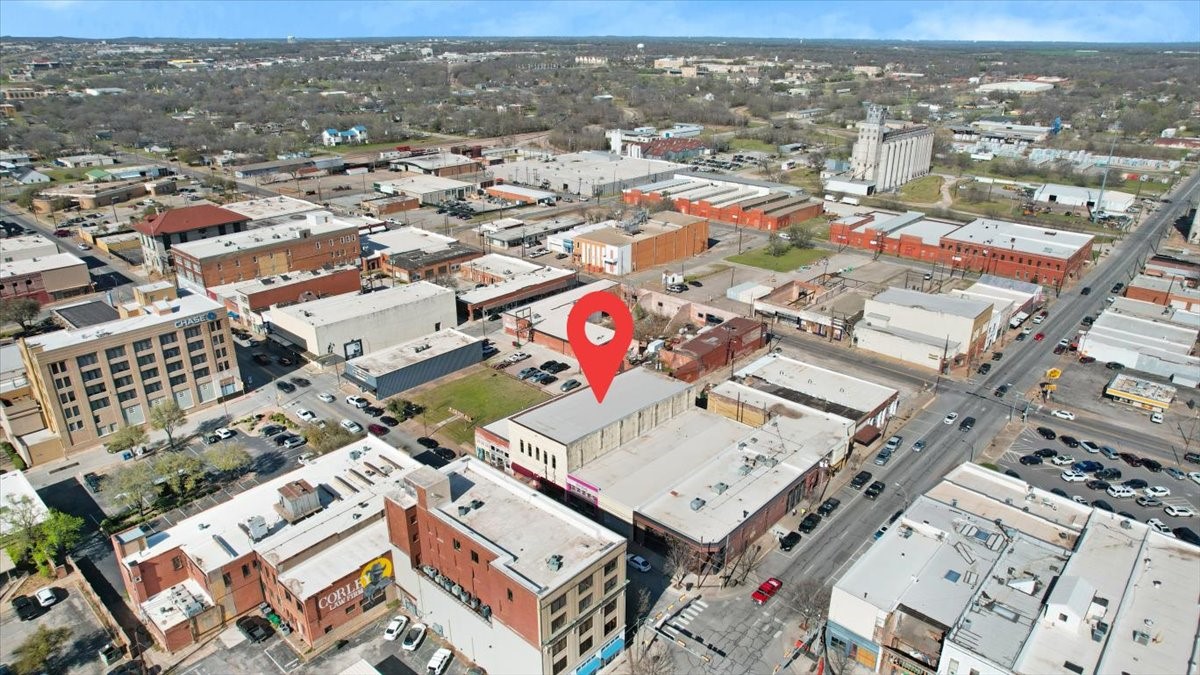 109-111 N Travis Street Sherman TX 75090