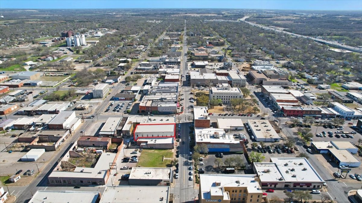 109-111 N Travis Street Sherman TX 75090