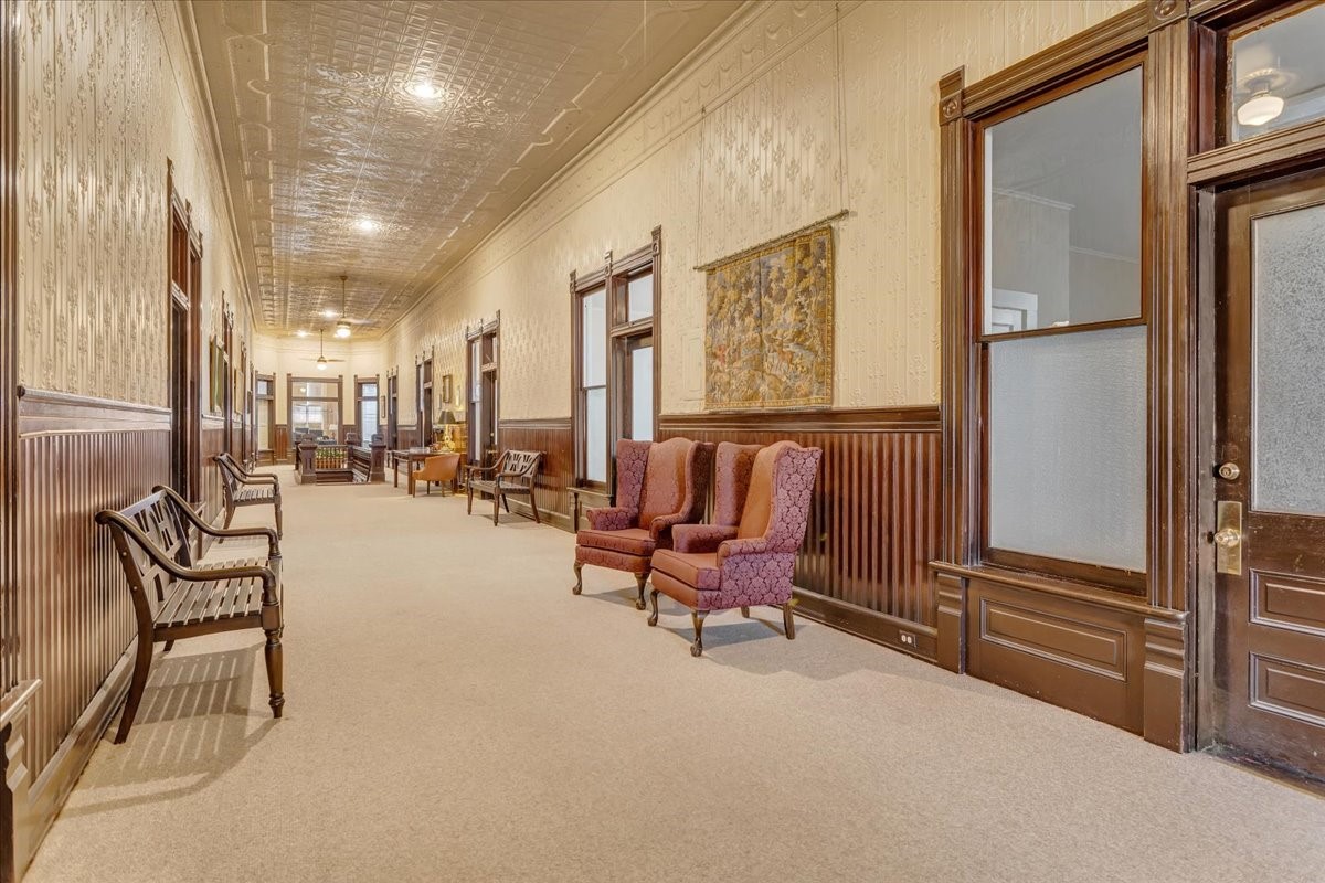 109-111 N Travis Street Sherman TX 75090