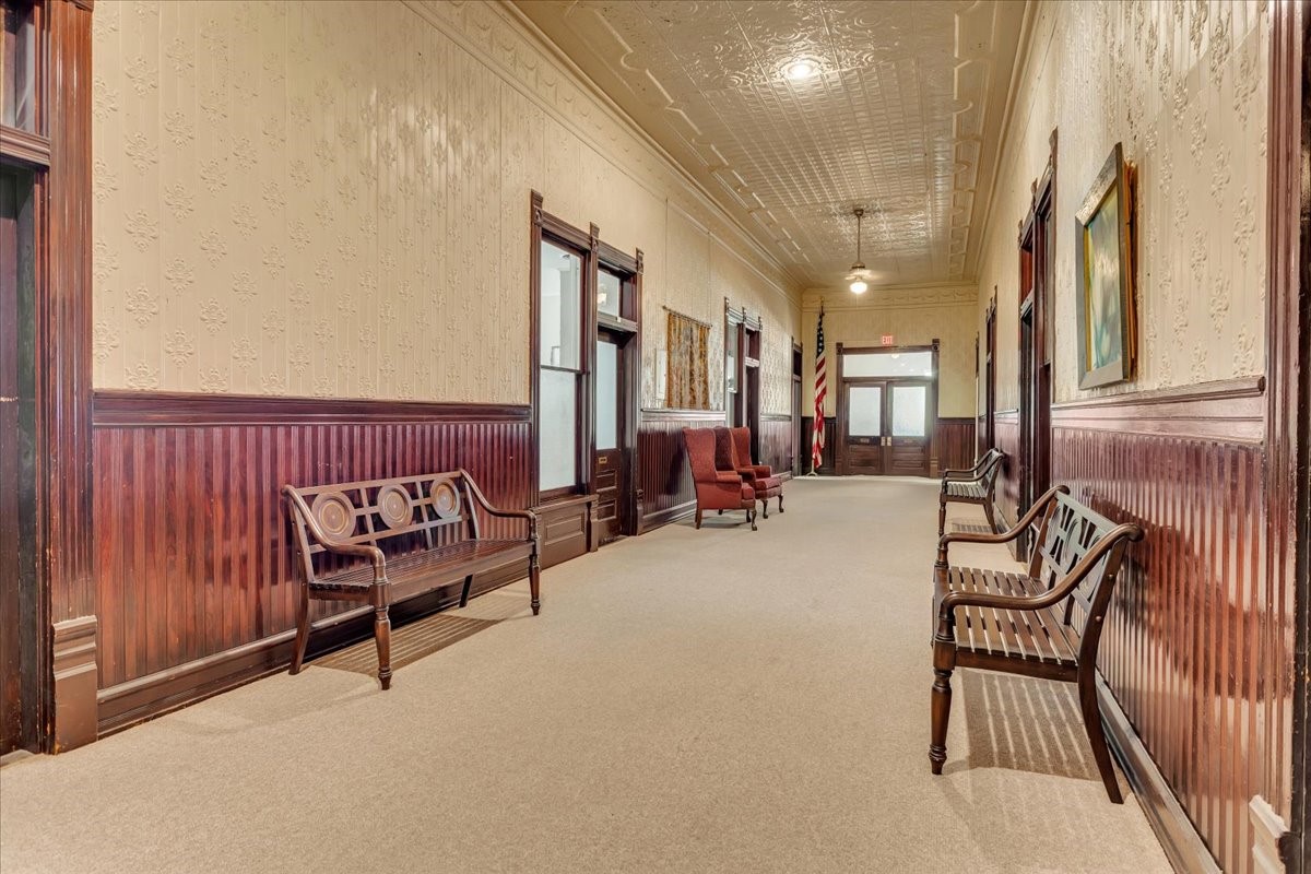 109-111 N Travis Street Sherman TX 75090