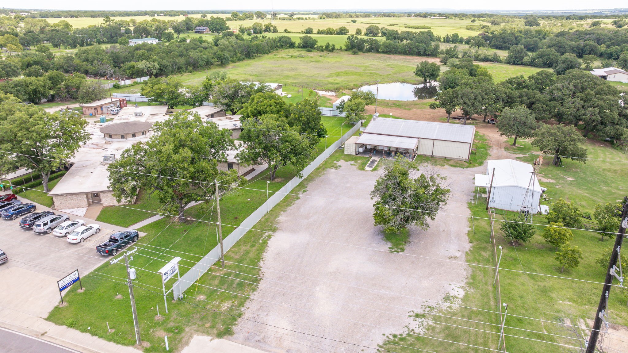 901 E Navarro Avenue De Leon TX 76444