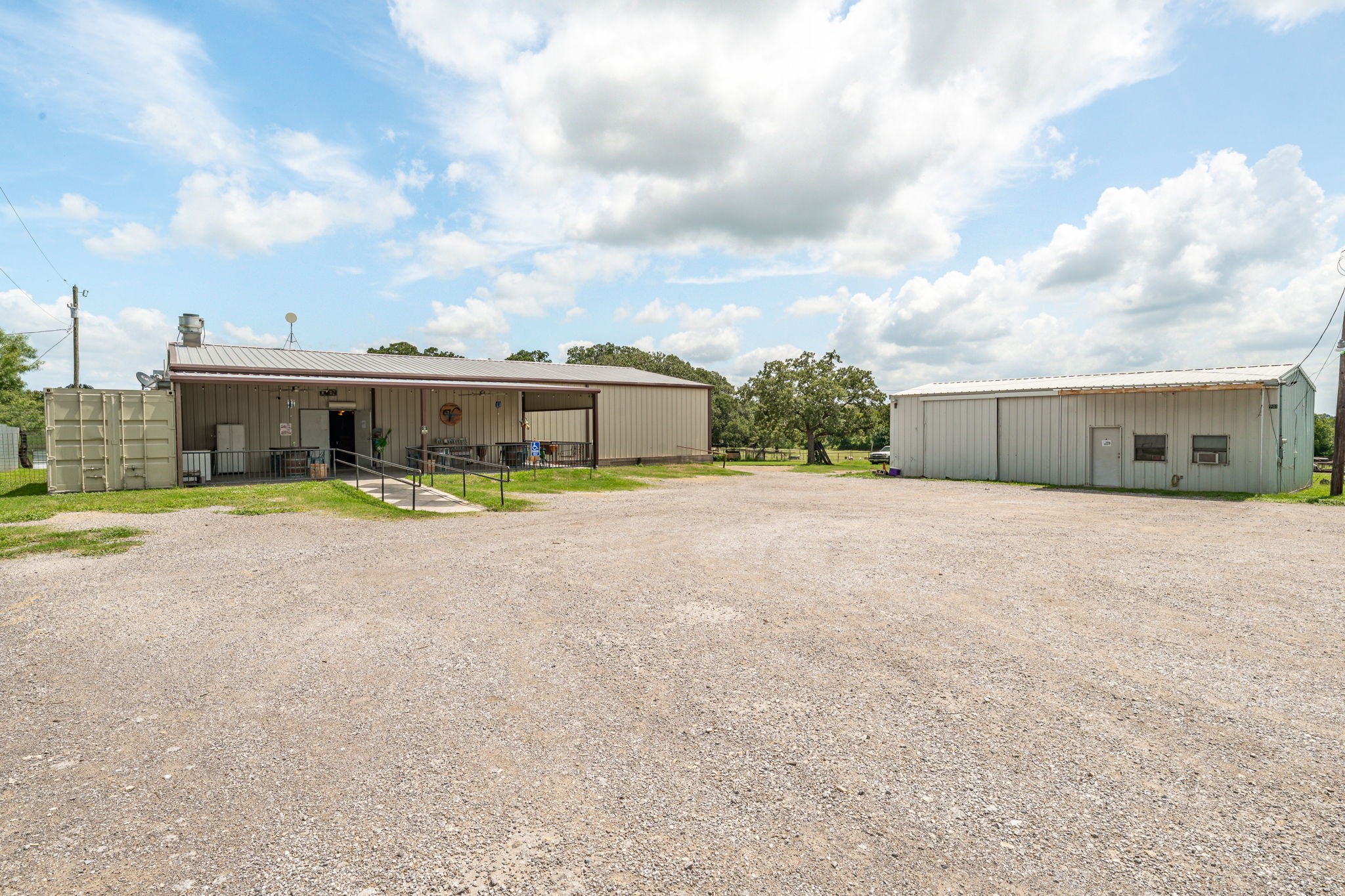 901 E Navarro Avenue De Leon TX 76444