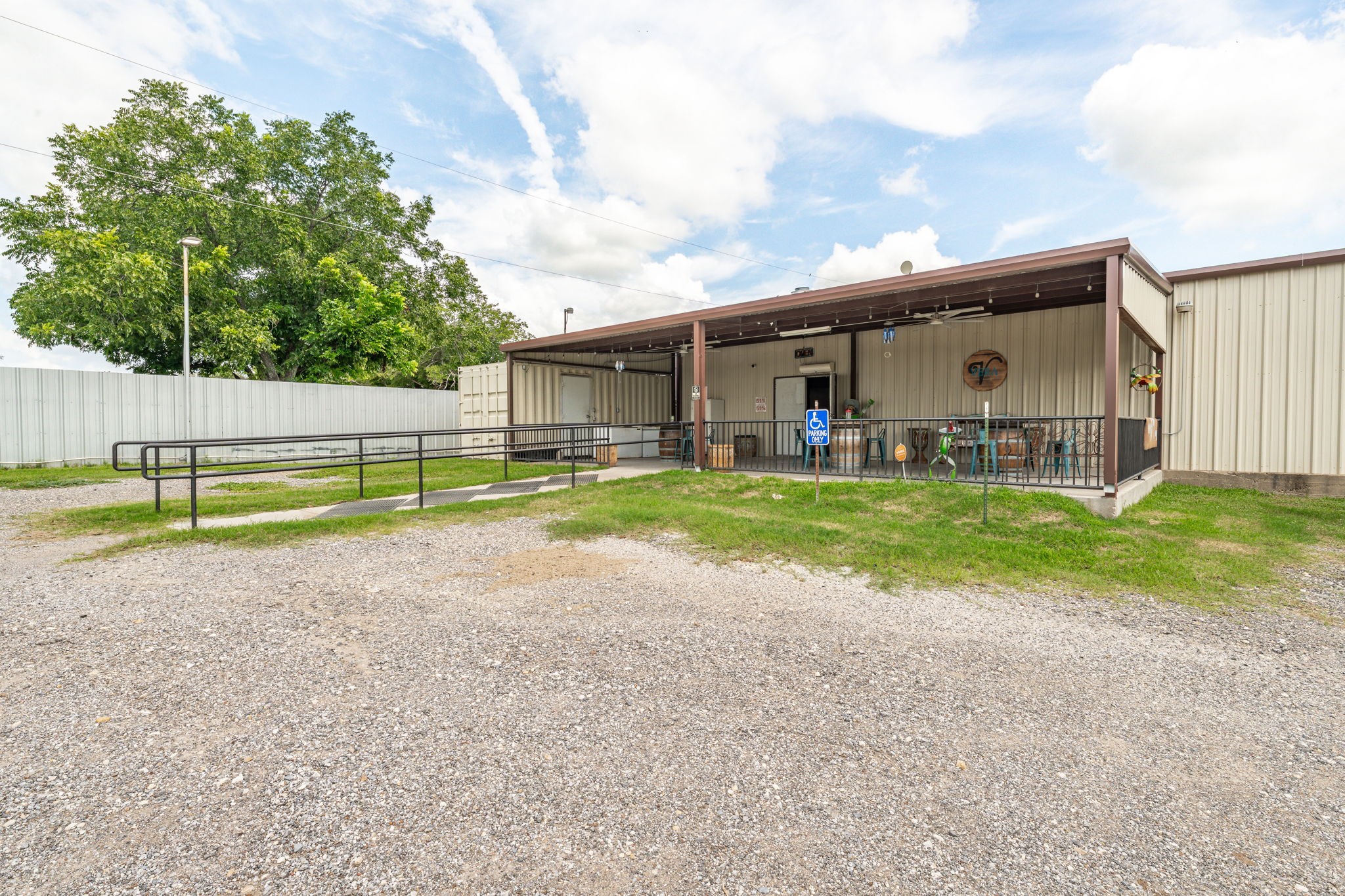 901 E Navarro Avenue De Leon TX 76444