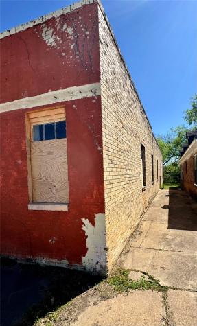 107 W Main Street Malakoff TX 75148