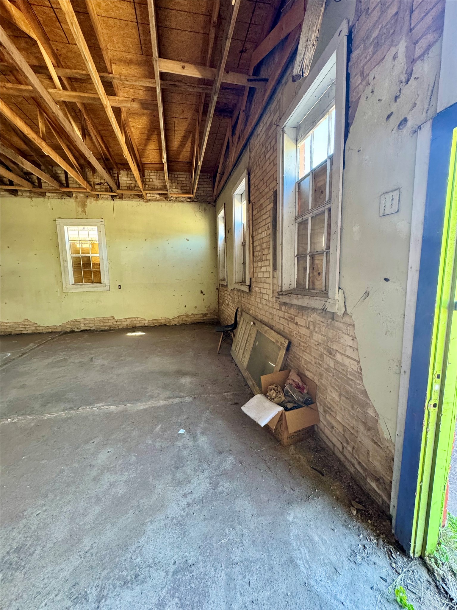 107 W Main Street Malakoff TX 75148