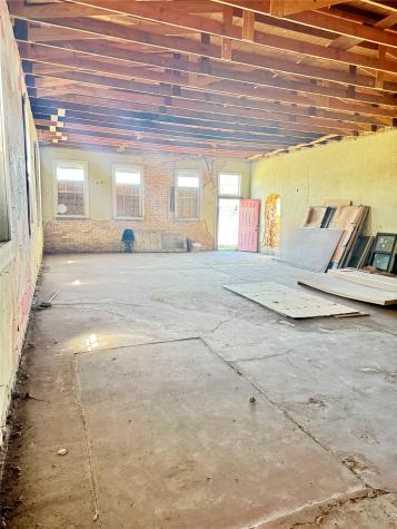 107 W Main Street Malakoff TX 75148