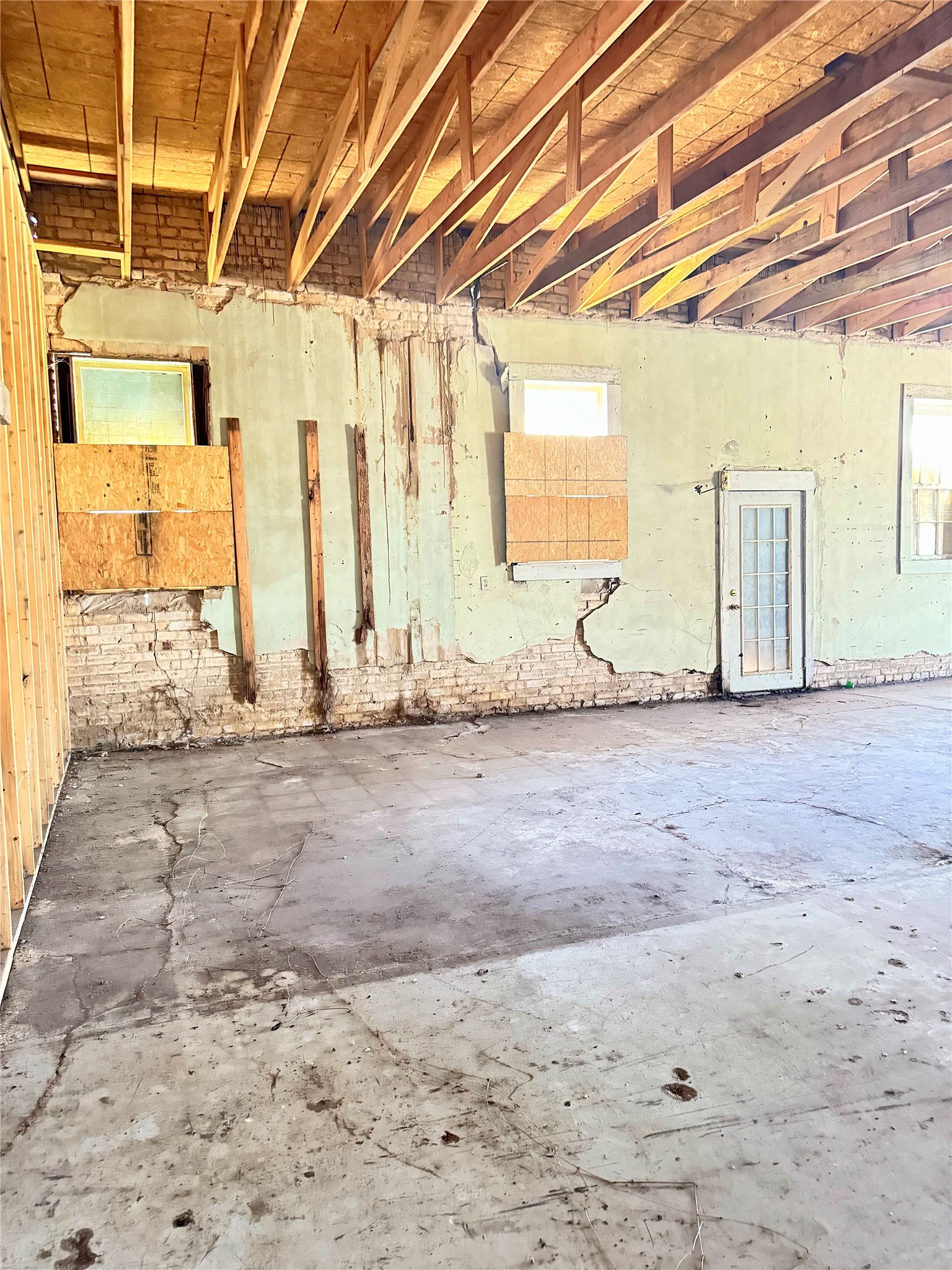 107 W Main Street Malakoff TX 75148