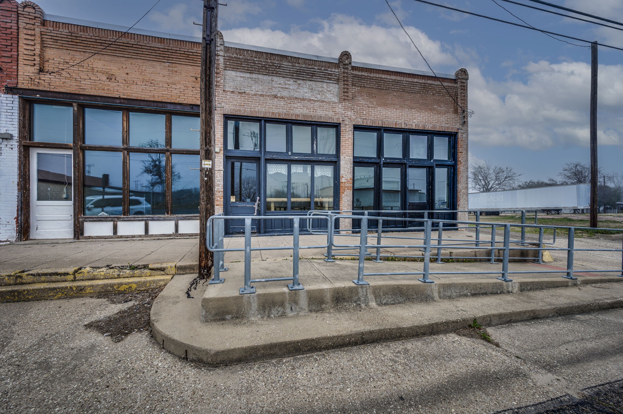 111 N Main Street Milford TX 76670