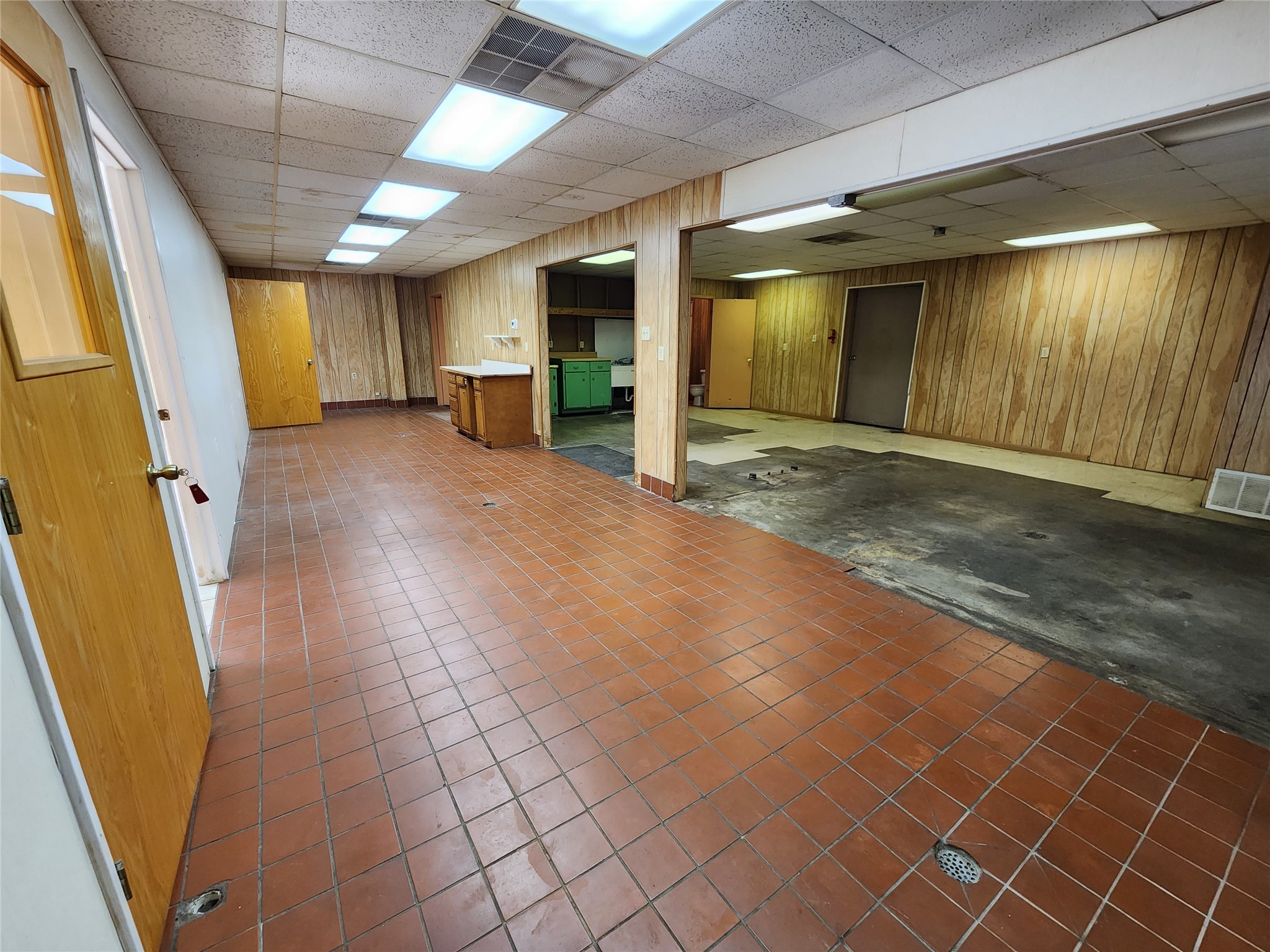 155 N 1st Street Hewitt TX 76643
