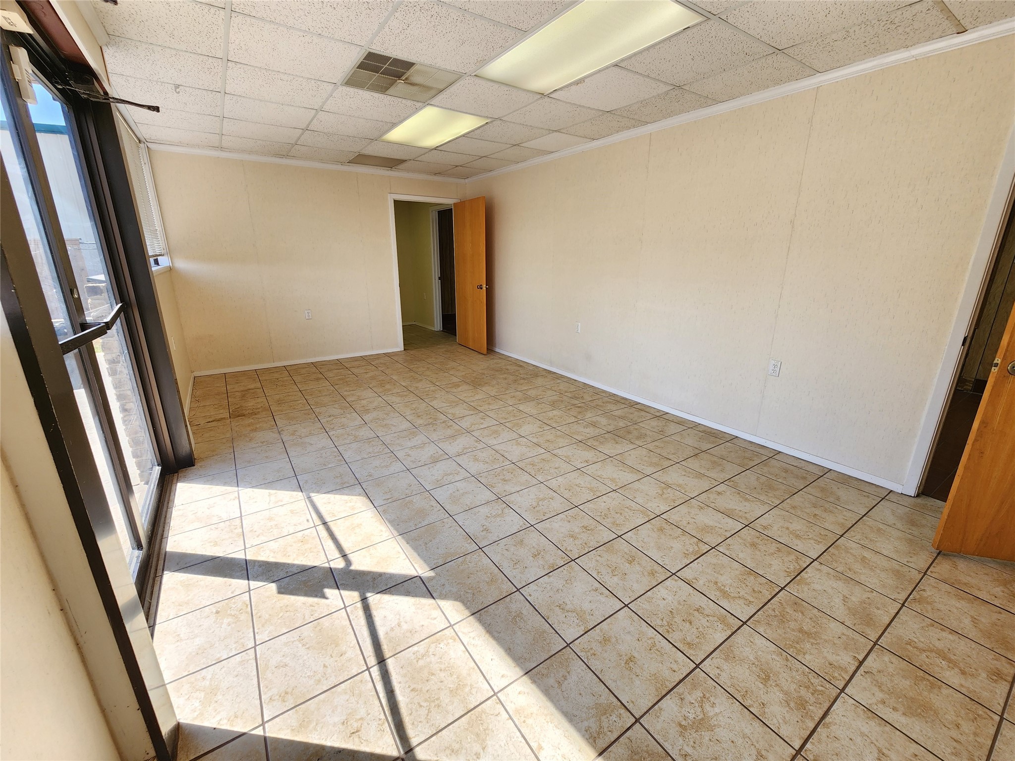 155 N 1st Street Hewitt TX 76643