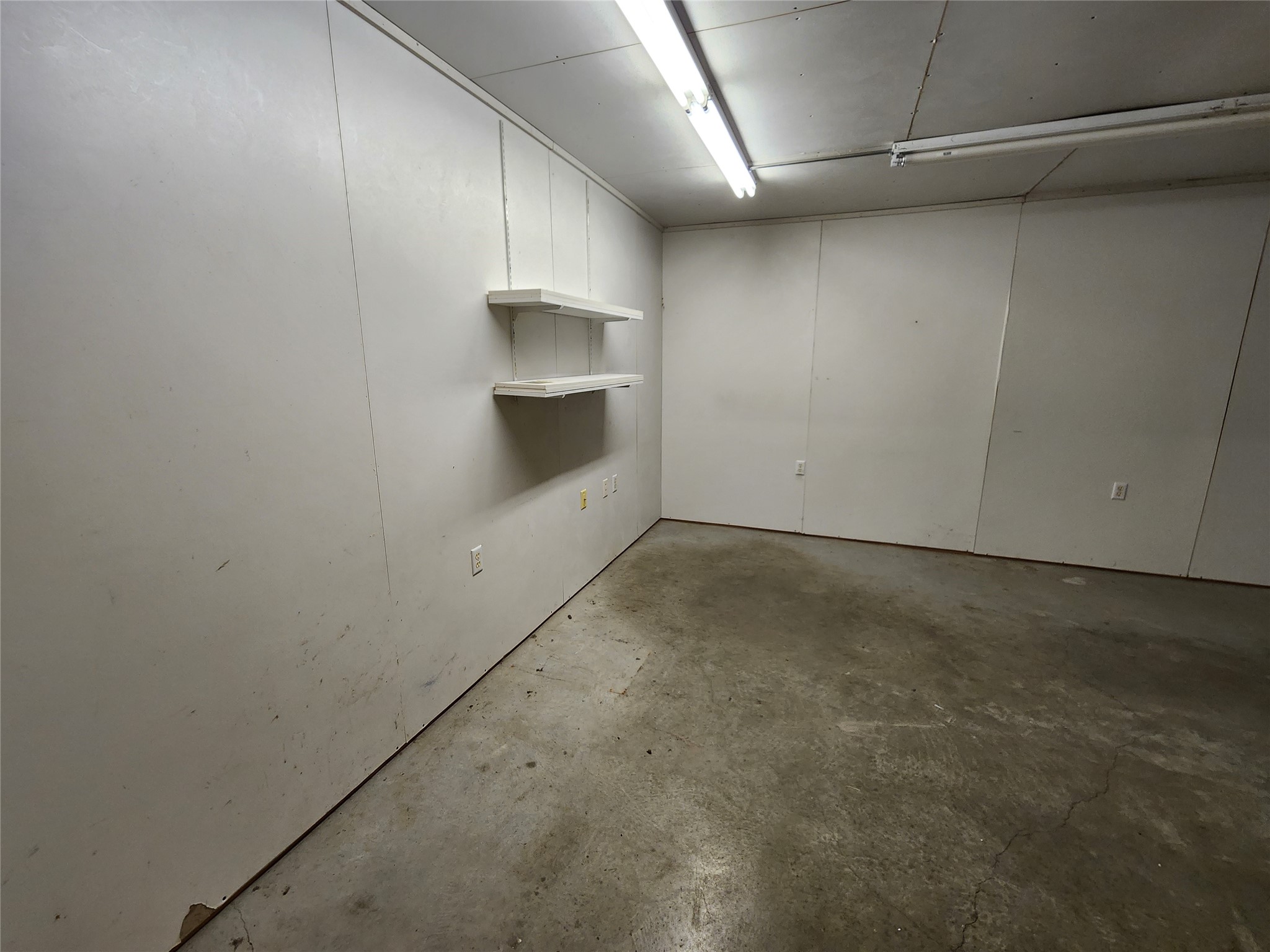 155 N 1st Street Hewitt TX 76643