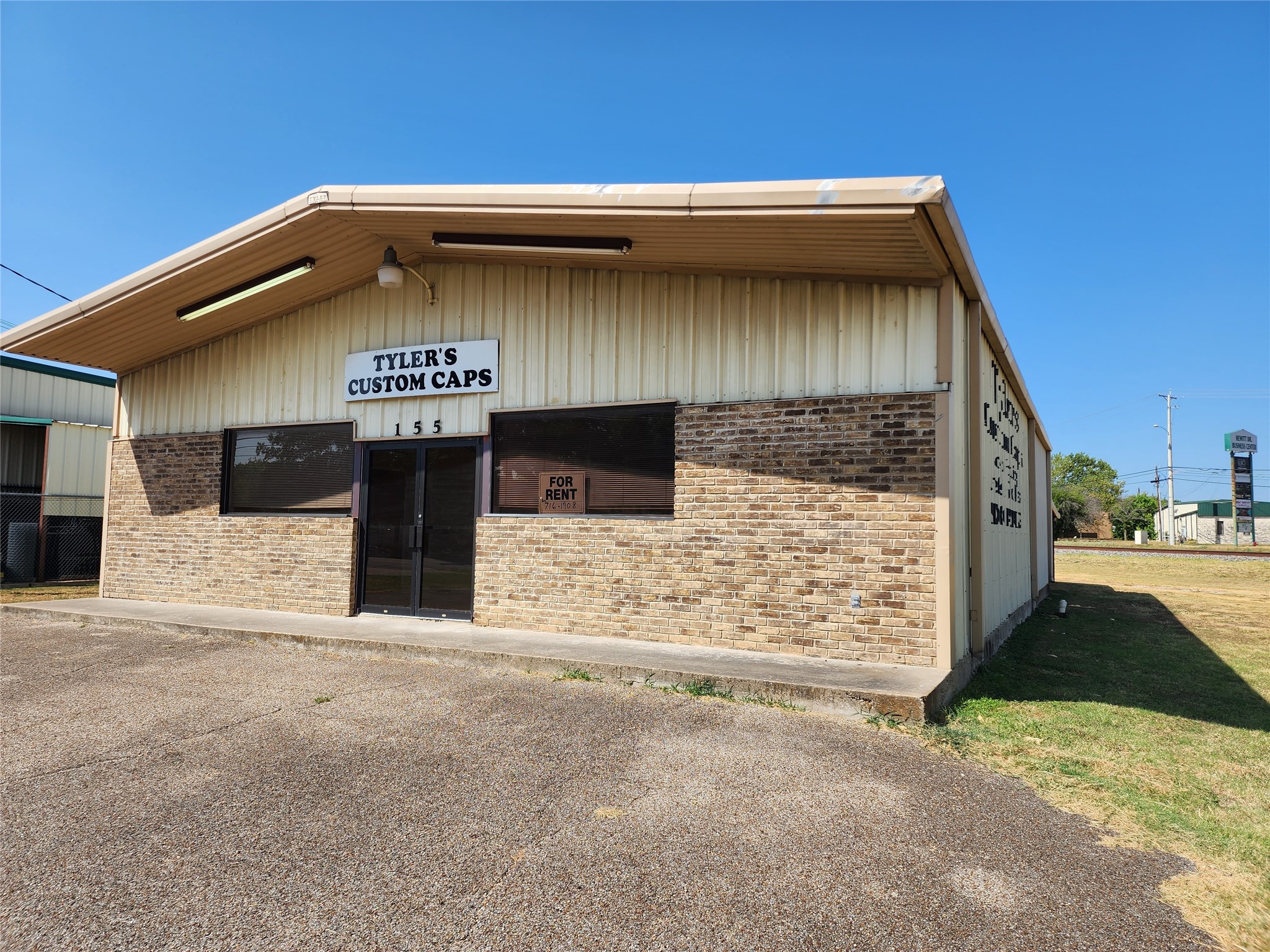 155 N 1st Street Hewitt TX 76643