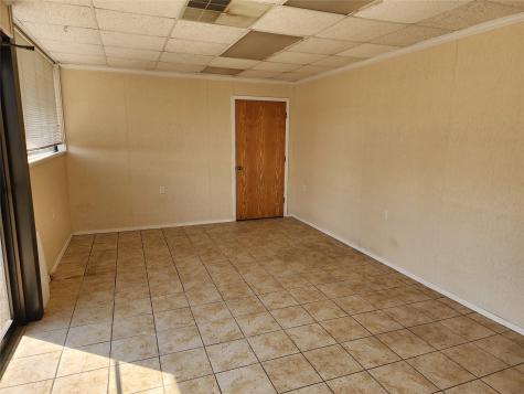 155 N 1st Street Hewitt TX 76643