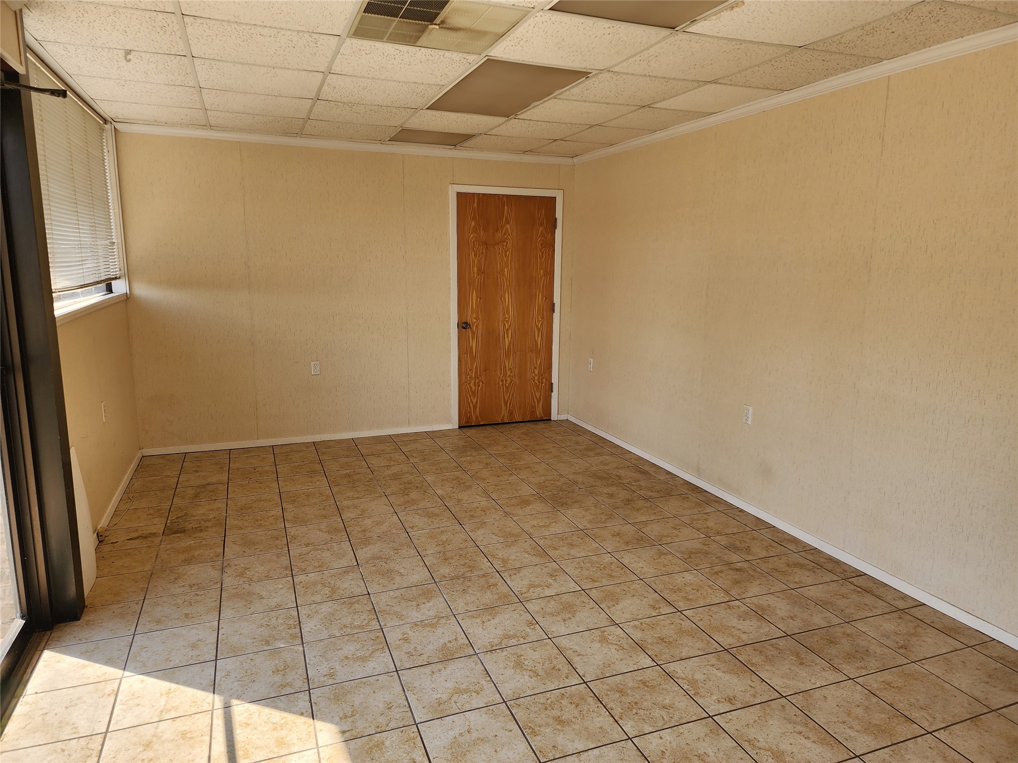 155 N 1st Street Hewitt TX 76643