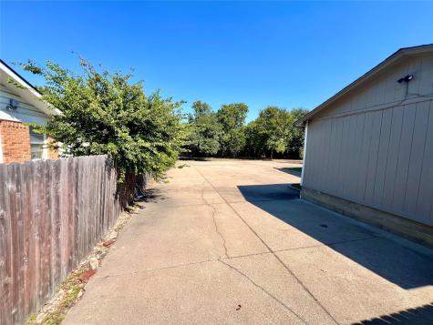 117 E Park Row Drive Arlington TX 76010