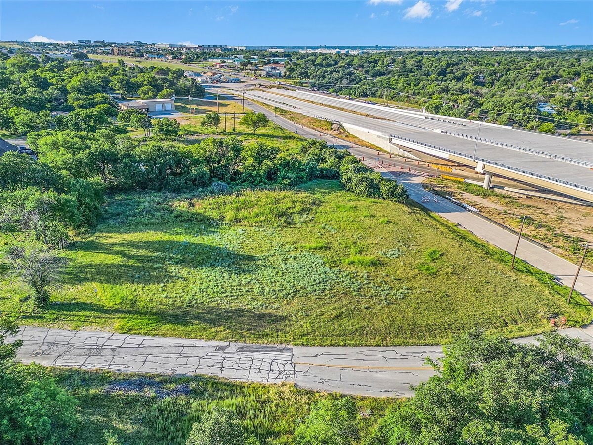 7037 Greenbriar Crescent Street Lake Worth TX 76135