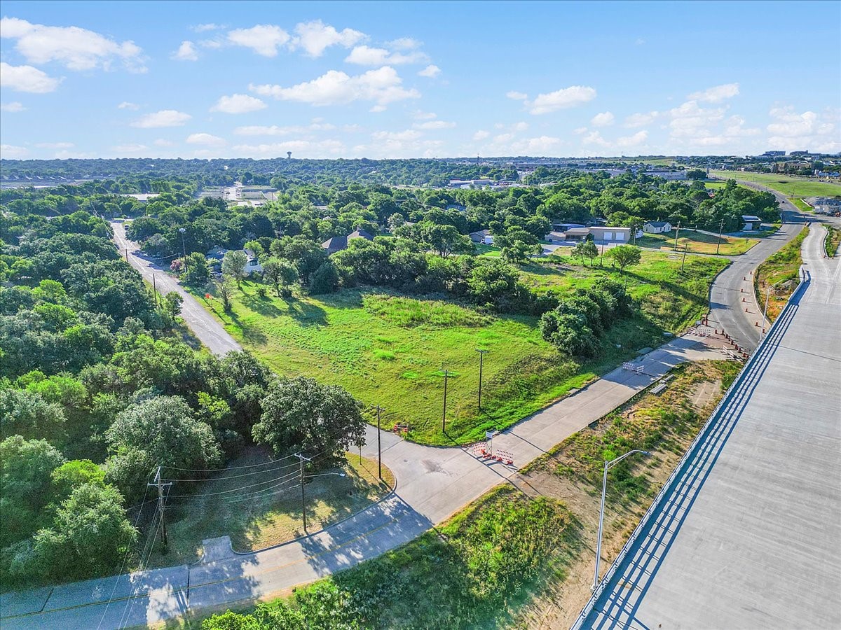 7037 Greenbriar Crescent Street Lake Worth TX 76135