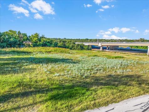 7037 Greenbriar Crescent Street Lake Worth TX 76135