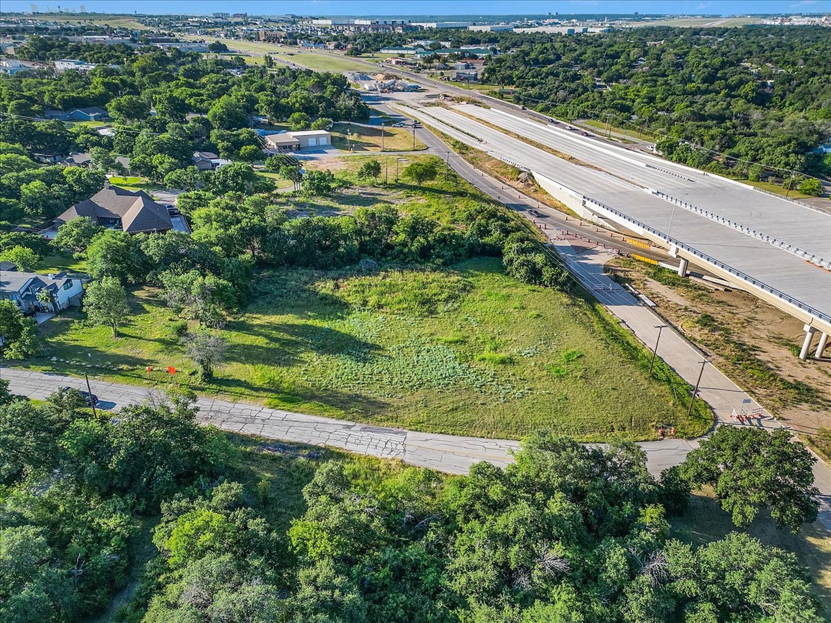 7037 Greenbriar Crescent Street Lake Worth TX 76135